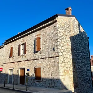 https://apartmens-melisa.in-istria.net